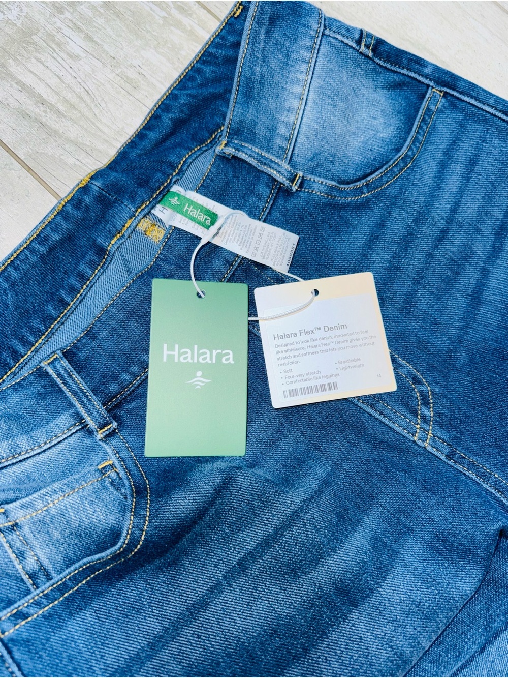 HALARA Flex Denim Women's Blue Flare Stretch Jeans - Small - Picture 2 of 6